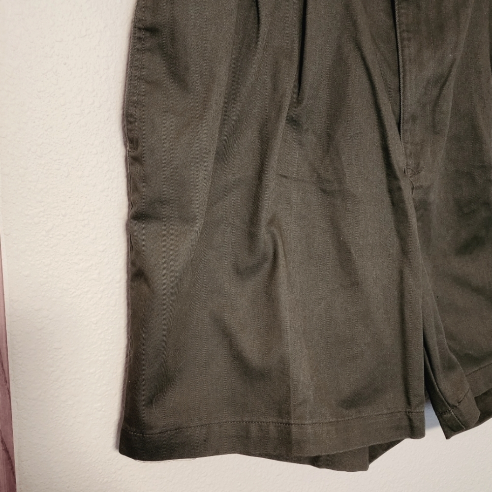 Dockers Men's No Wrinkle Short Pleated Standard Length Shorts Sz 42 (NWT) - Picture 2 of 9